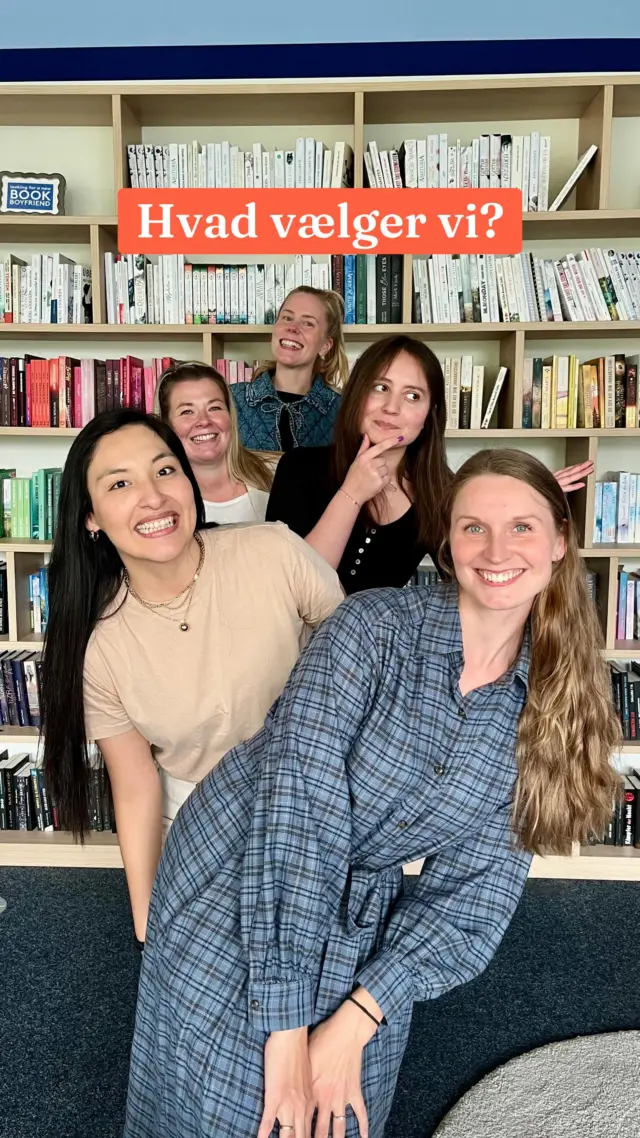 Bogmærke eller æseløre?🔖🫏 Kærlighedsroman eller krimi?🥰🫆Vi tager stilling til nogle af livets vigtigste spørgsmål😅📚

Hvad ville du vælge? Skriv en kommentar!👇🤗
.
.
.
.
.
#forfatterliv #bookstagram #dklit #bøger #bogelsker #bogsnak #bookstagram #forfatter #skrivning #læselyst #bøgerbøgerbøger #bogstagram